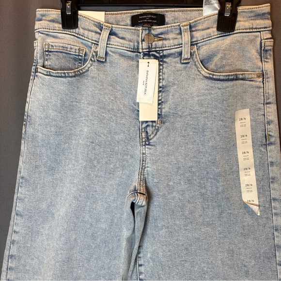 Banana Republic Light Wash Wide-Leg Jeans - Picture 2 of 8